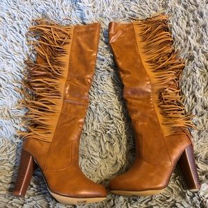 NWT Knee High Boots Size 7 Cognac Fringe